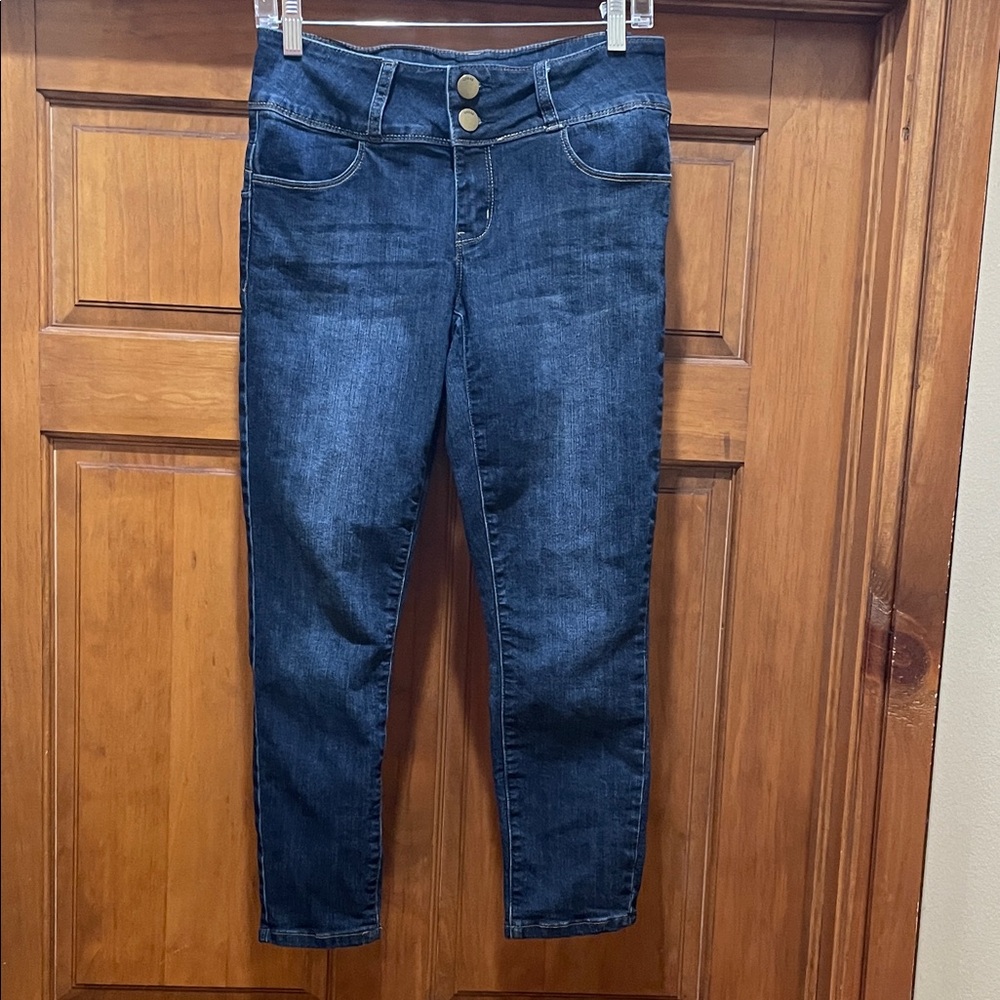 Guess size 29 ankle length Jeans
